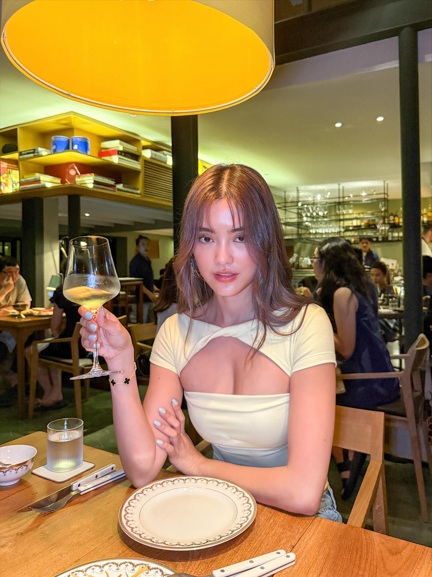 โยเกิร์ต - ณัฐฐชาช์ บุญประชม