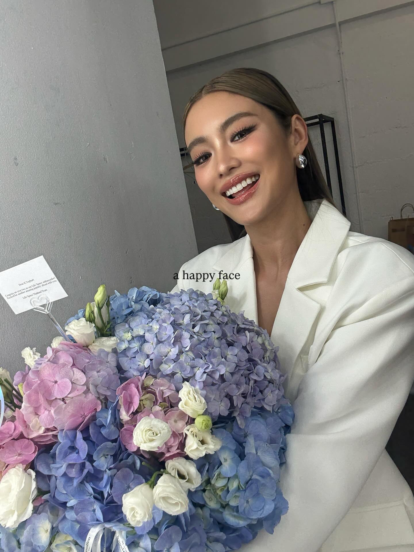 โยเกิร์ต - ณัฐฐชาช์ บุญประชม