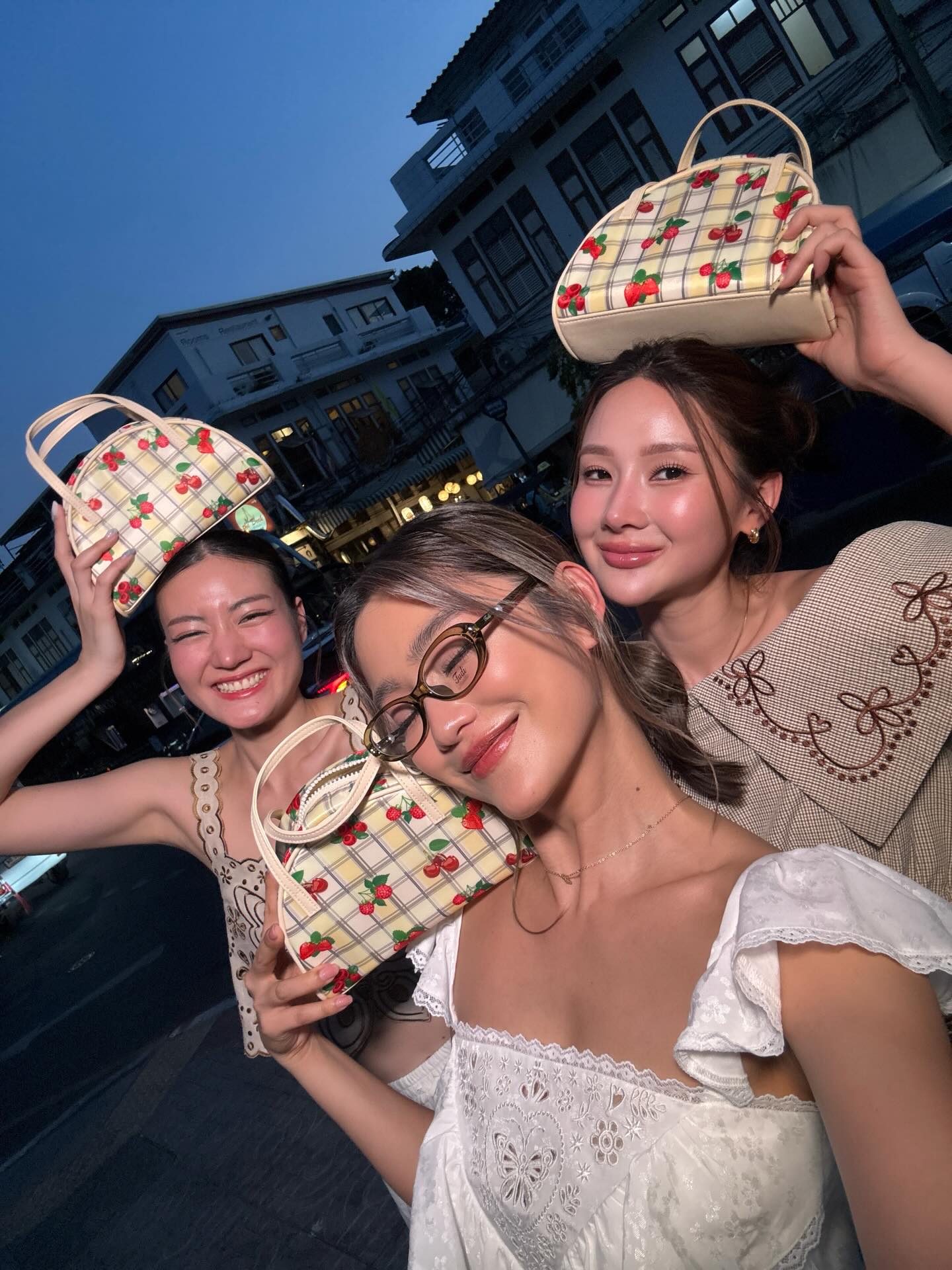 โยเกิร์ต - ณัฐฐชาช์ บุญประชม