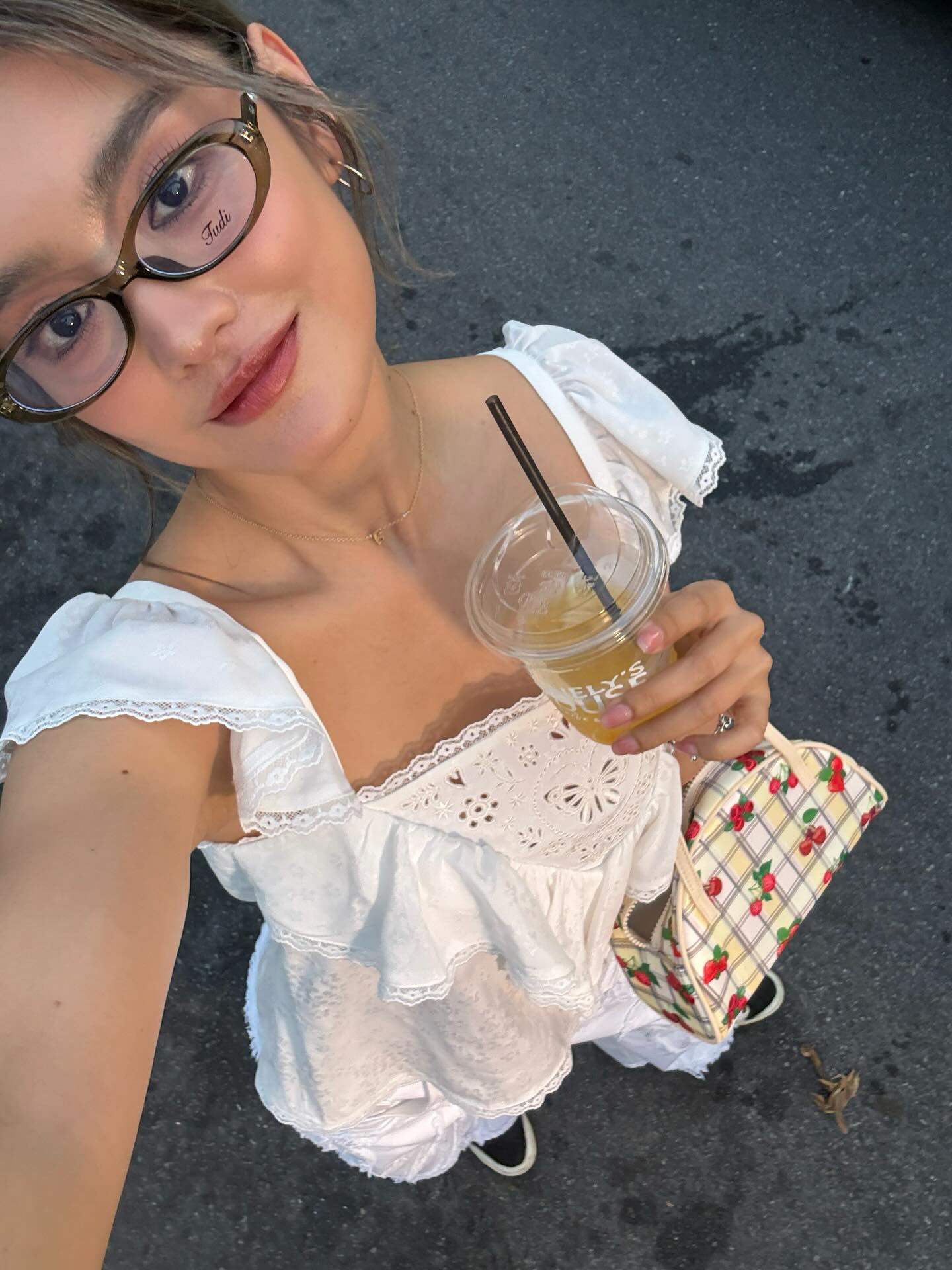 โยเกิร์ต - ณัฐฐชาช์ บุญประชม