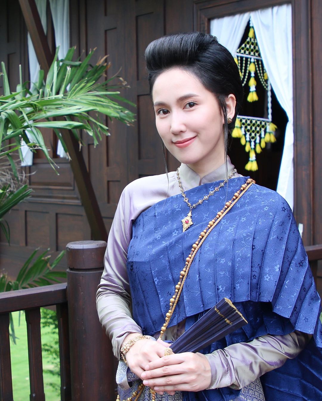 เนสท์ - นิศาชล สิ่วไธสง