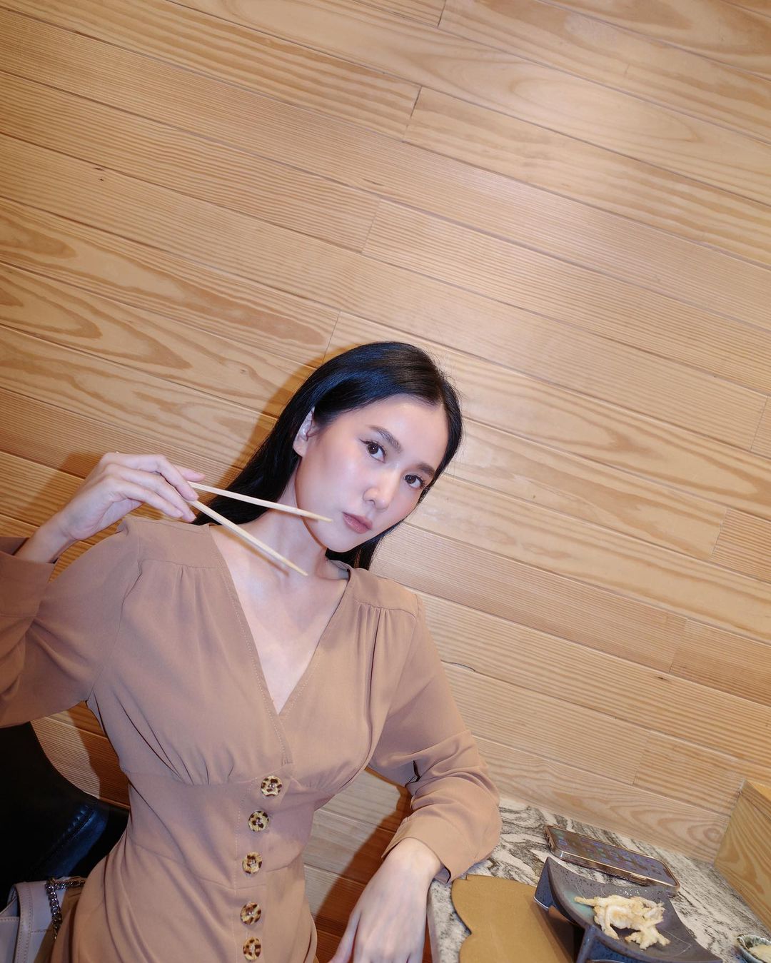 เนสท์ - นิศาชล สิ่วไธสง