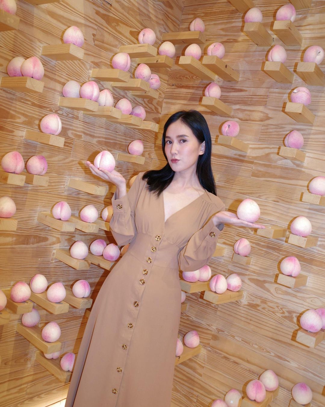 เนสท์ - นิศาชล สิ่วไธสง