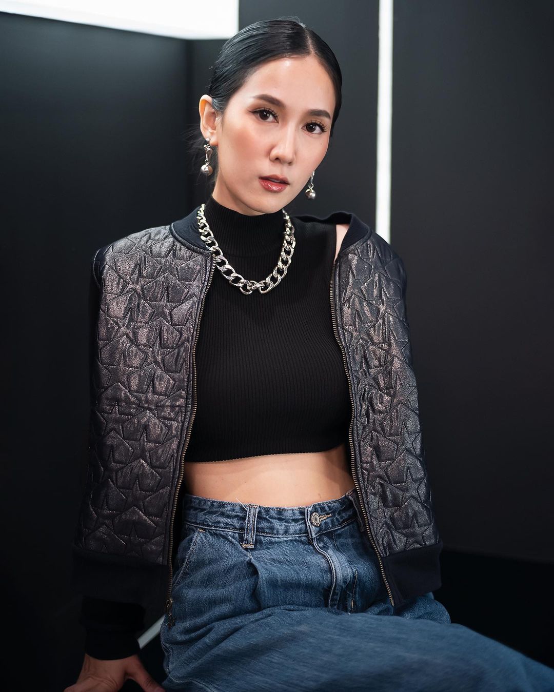 เนสท์ - นิศาชล สิ่วไธสง