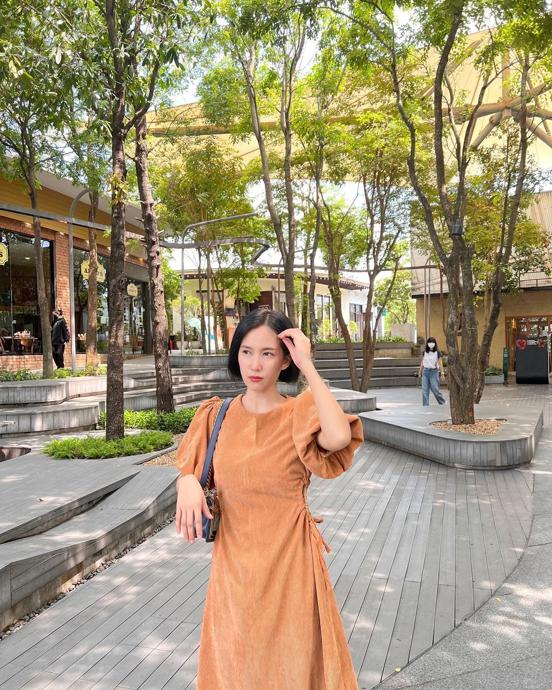 เนสท์ - นิศาชล สิ่วไธสง