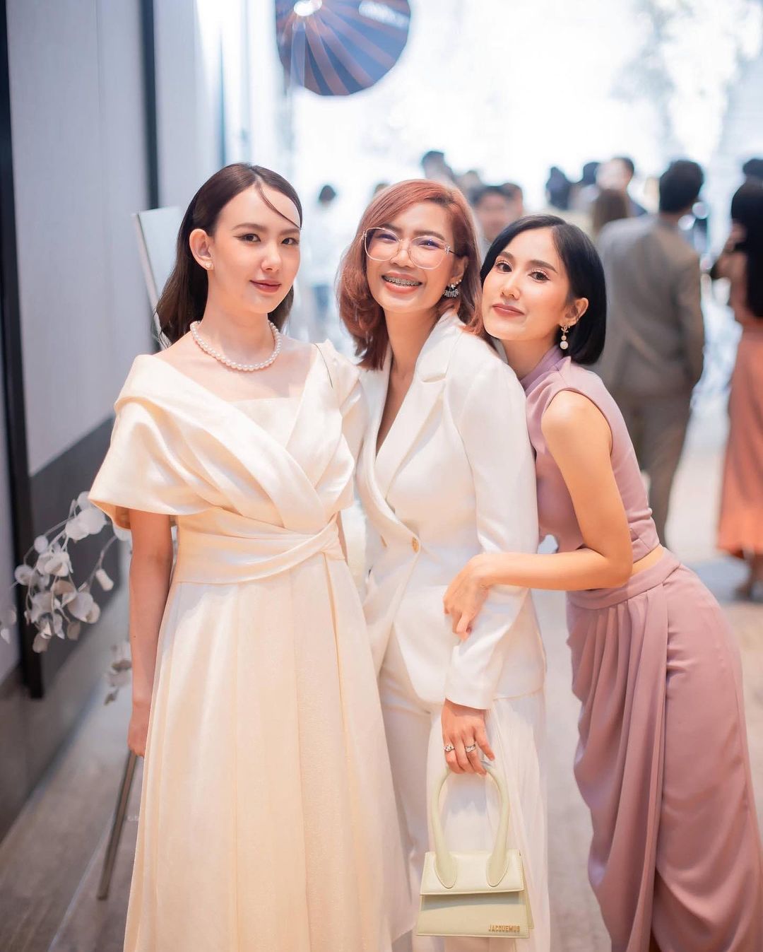 เนสท์ - นิศาชล สิ่วไธสง