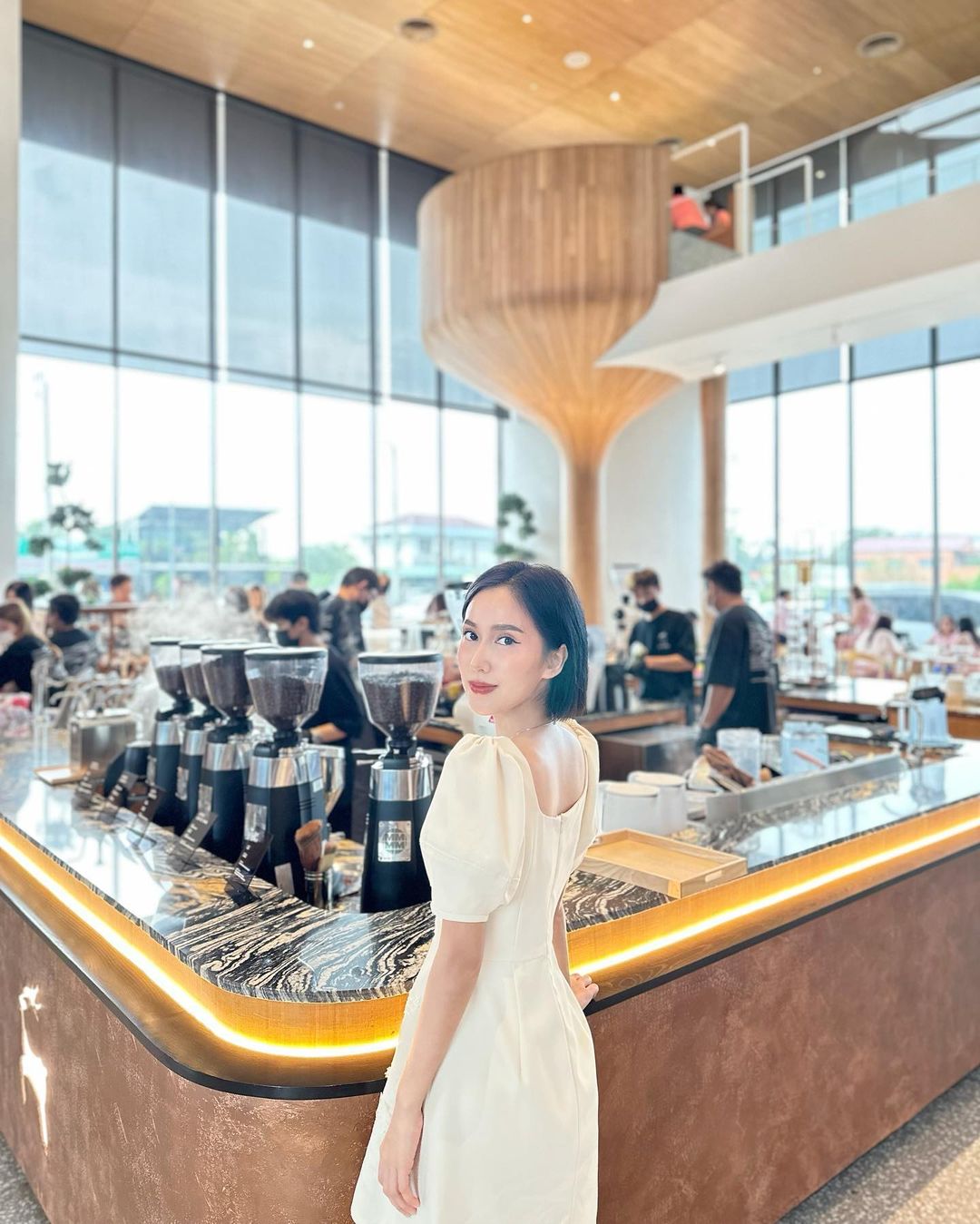 เนสท์ - นิศาชล สิ่วไธสง