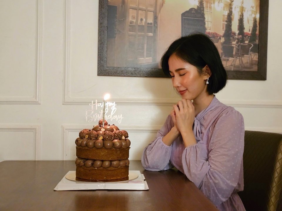 เนสท์ - นิศาชล สิ่วไธสง