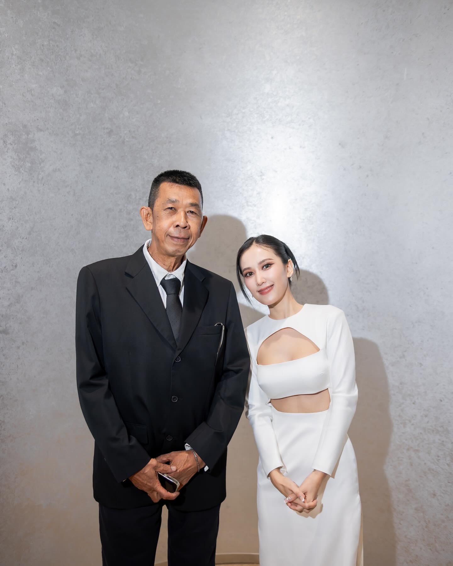 เนสท์ - นิศาชล สิ่วไธสง