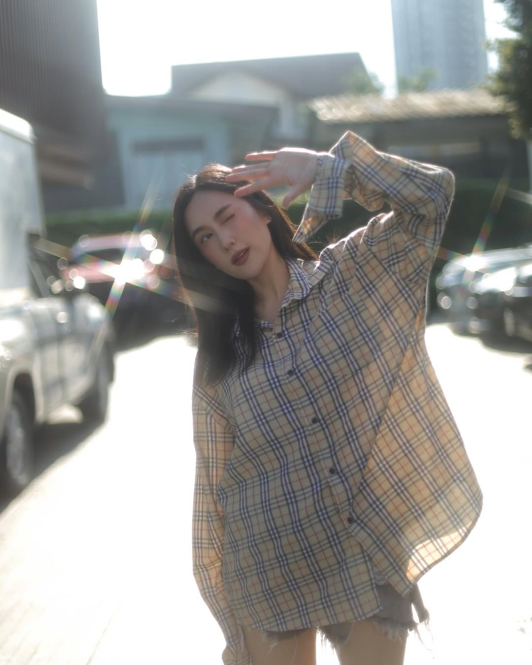 เนสท์ - นิศาชล สิ่วไธสง