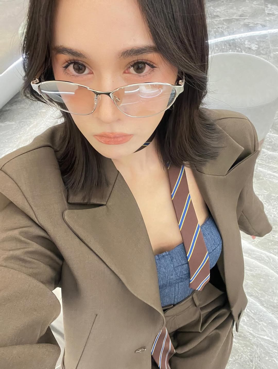 เนสท์ - นิศาชล สิ่วไธสง