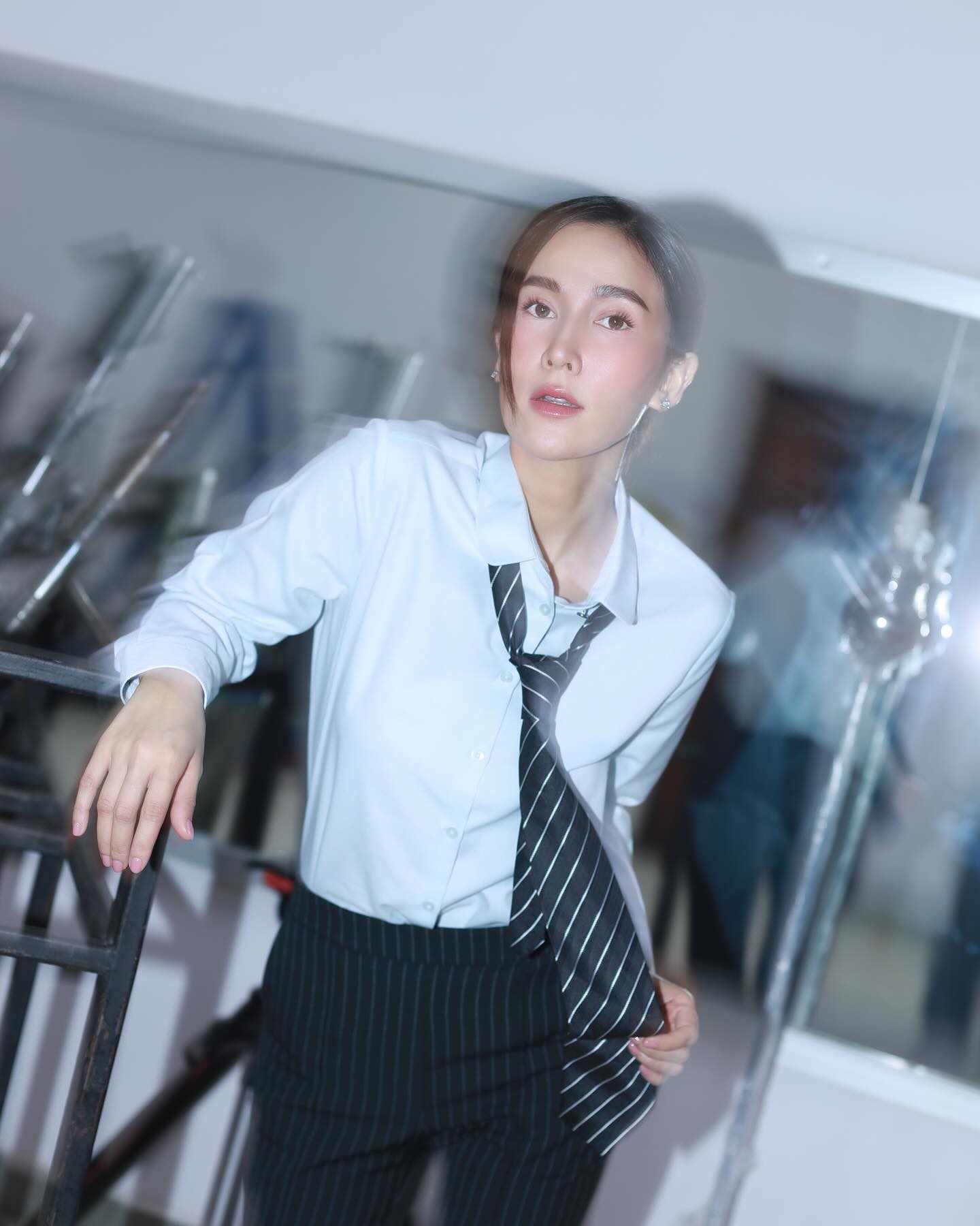 เนสท์ - นิศาชล สิ่วไธสง