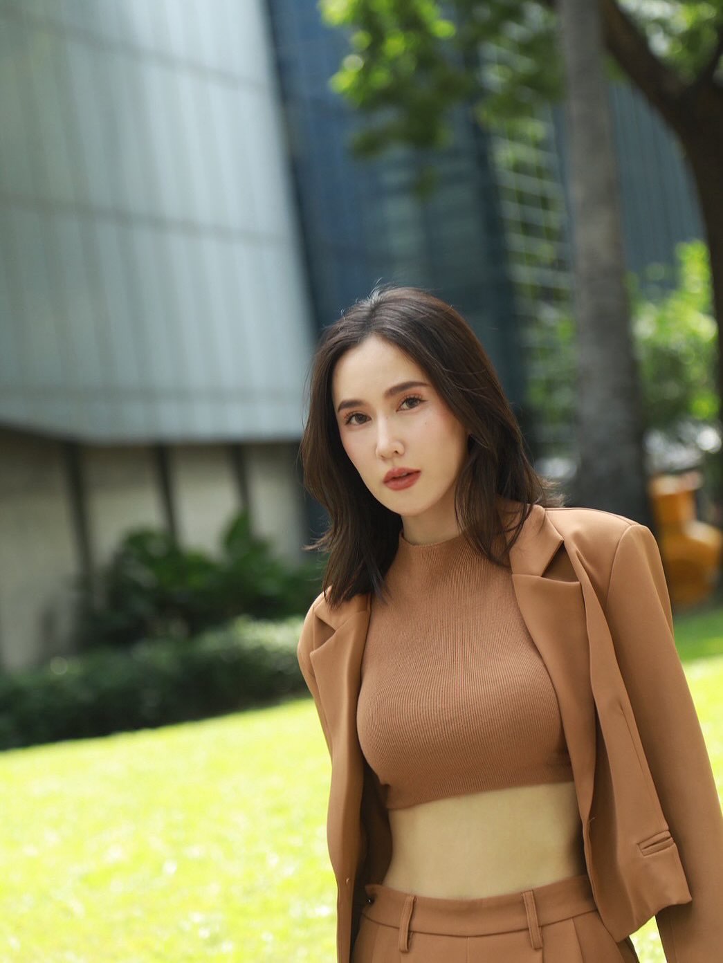 เนสท์ - นิศาชล สิ่วไธสง