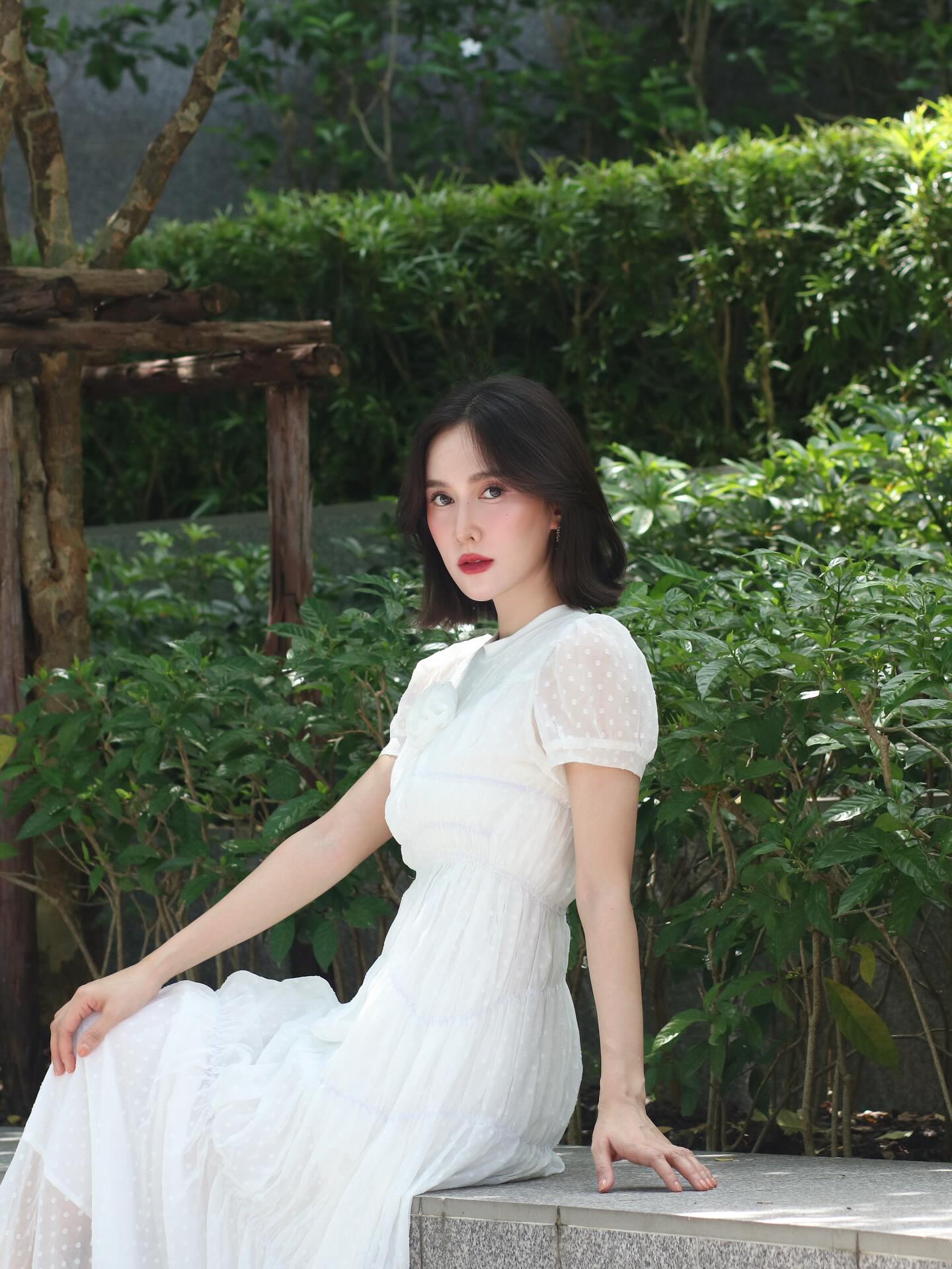 เนสท์ - นิศาชล สิ่วไธสง