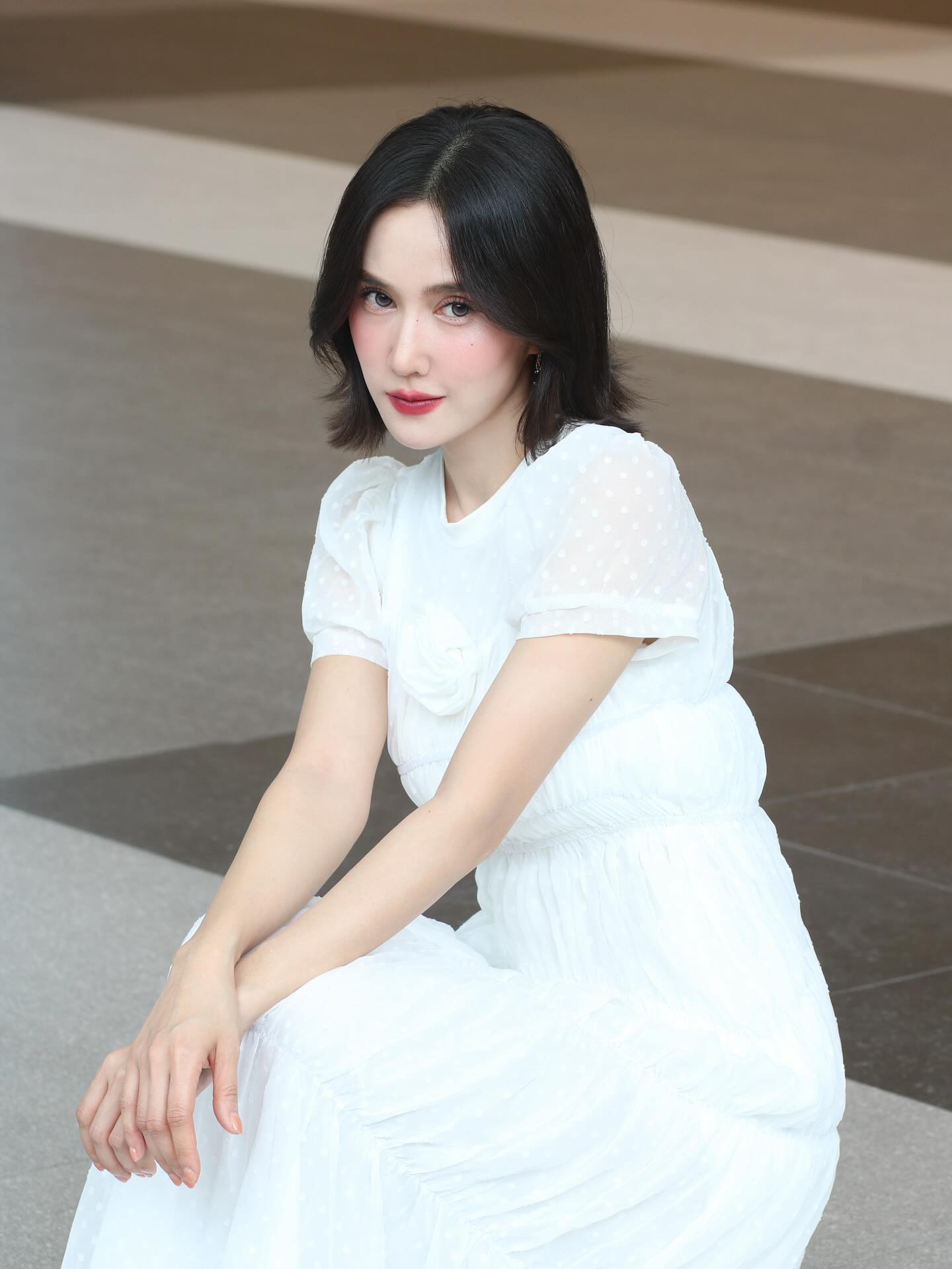 เนสท์ - นิศาชล สิ่วไธสง