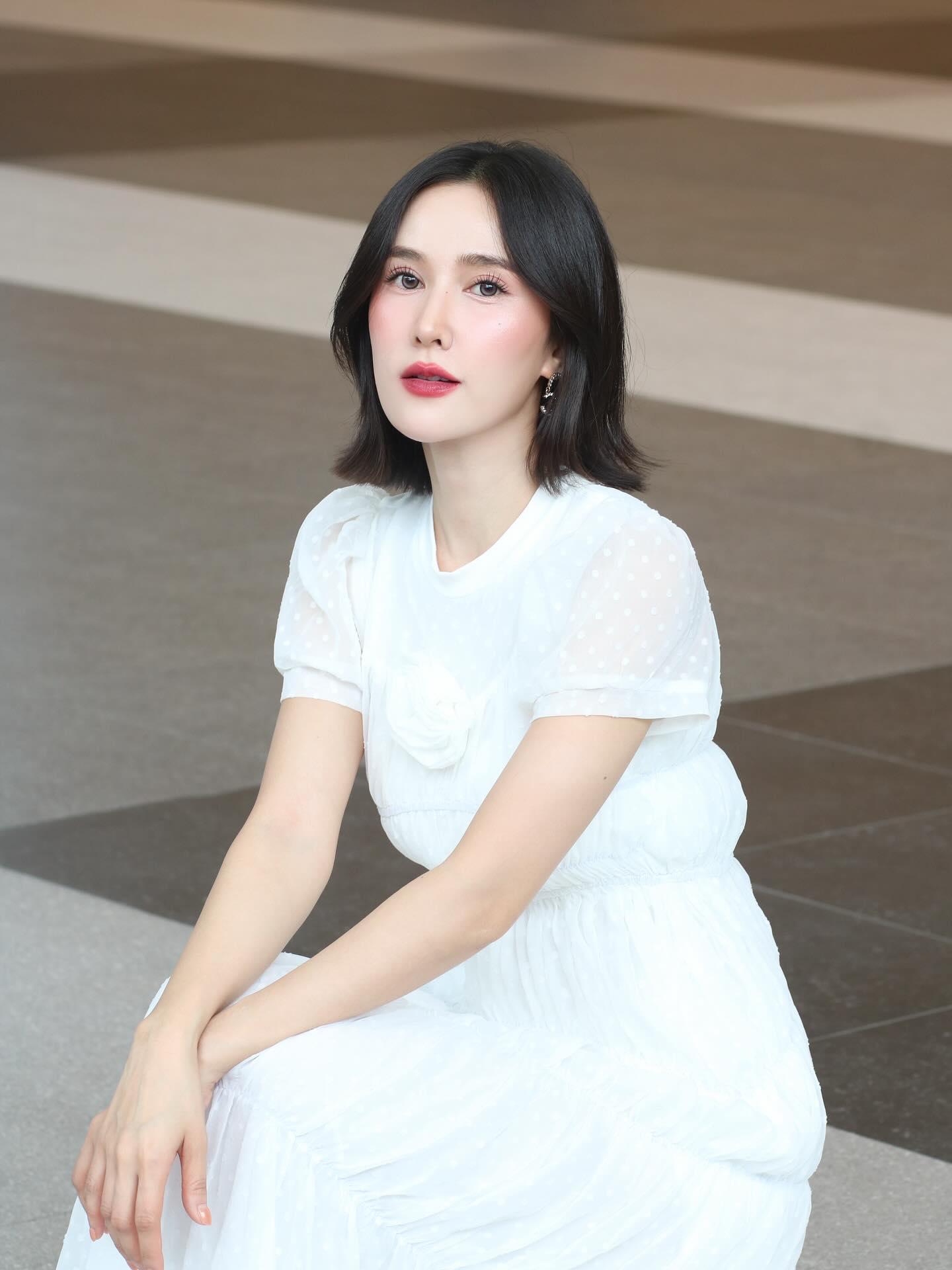 เนสท์ - นิศาชล สิ่วไธสง