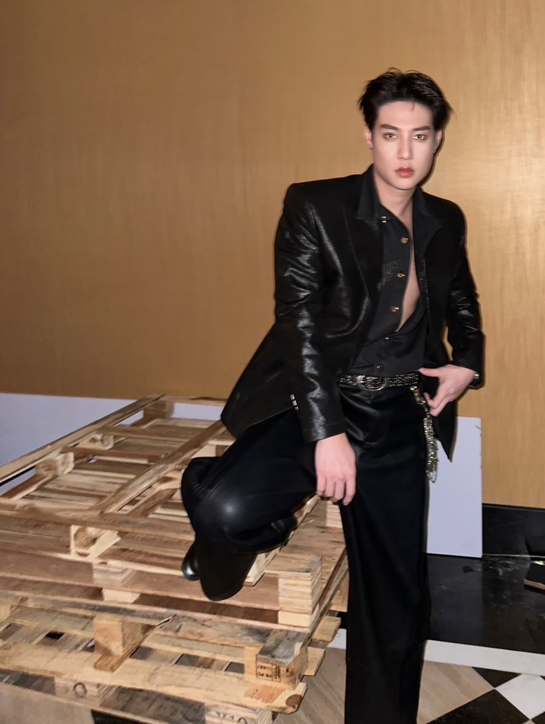 สายลับ - เหมวิช ขวัญอำไพพันธุ์