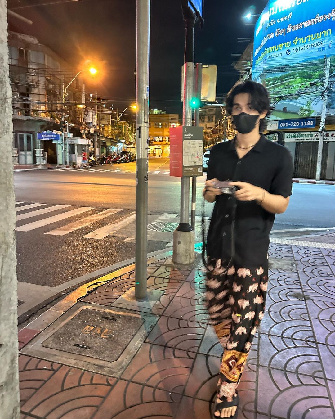 เจฟ - วรกมล ซาเตอร์