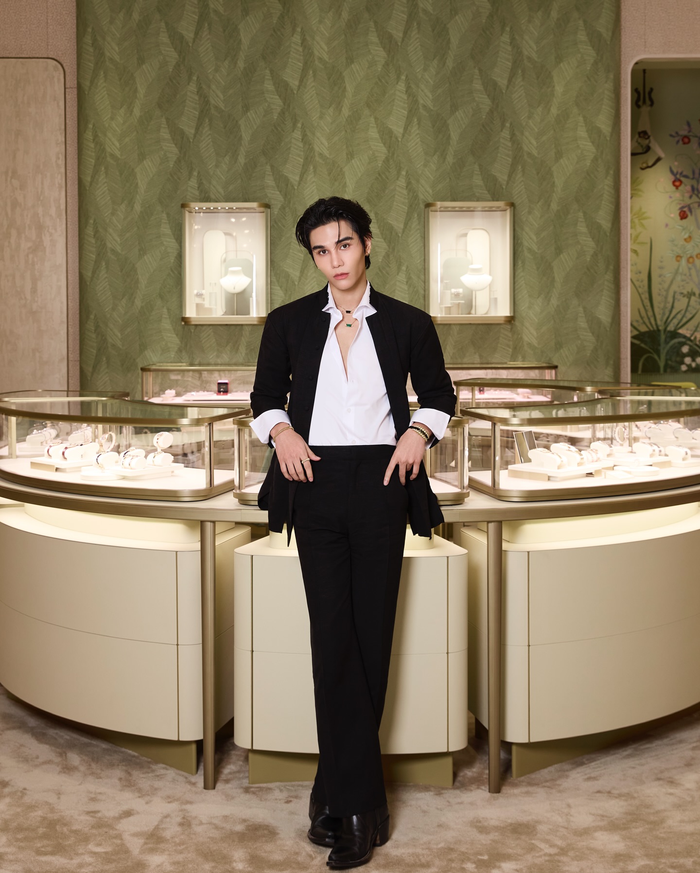 เจฟ - วรกมล ซาเตอร์