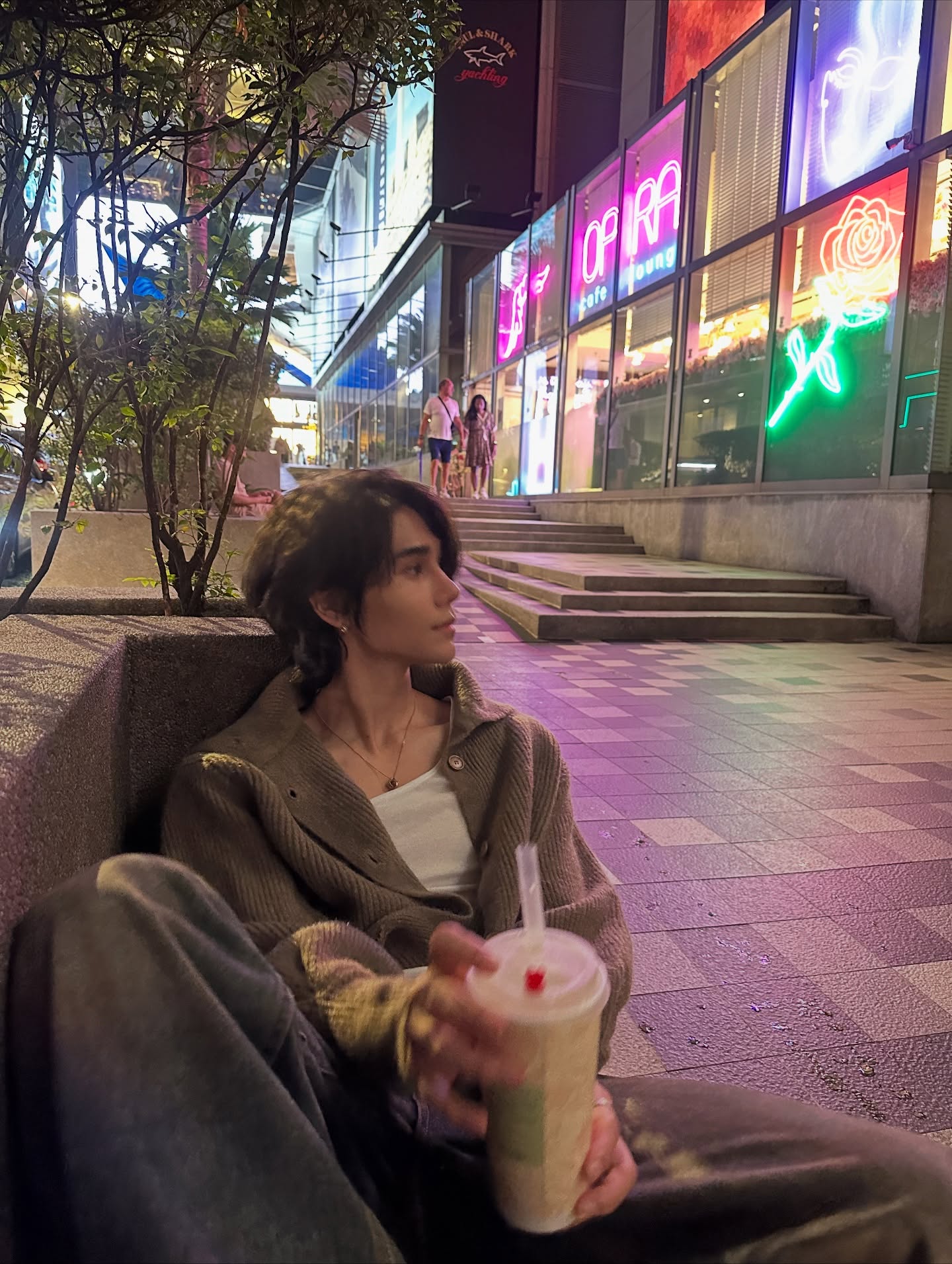 เจฟ - วรกมล ซาเตอร์