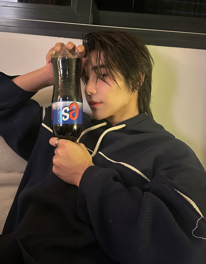 เจฟ - วรกมล ซาเตอร์