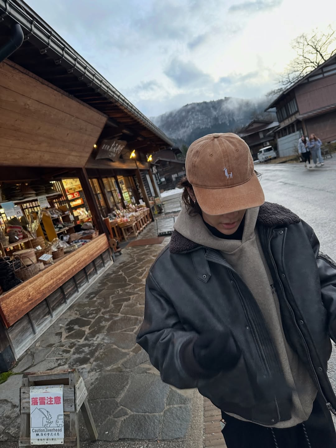 เจฟ - วรกมล ซาเตอร์