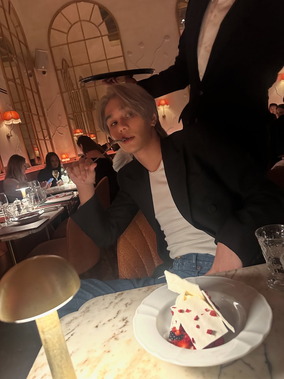 เจฟ - วรกมล ซาเตอร์