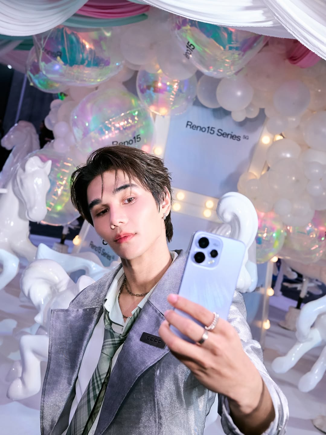 เจฟ - วรกมล ซาเตอร์