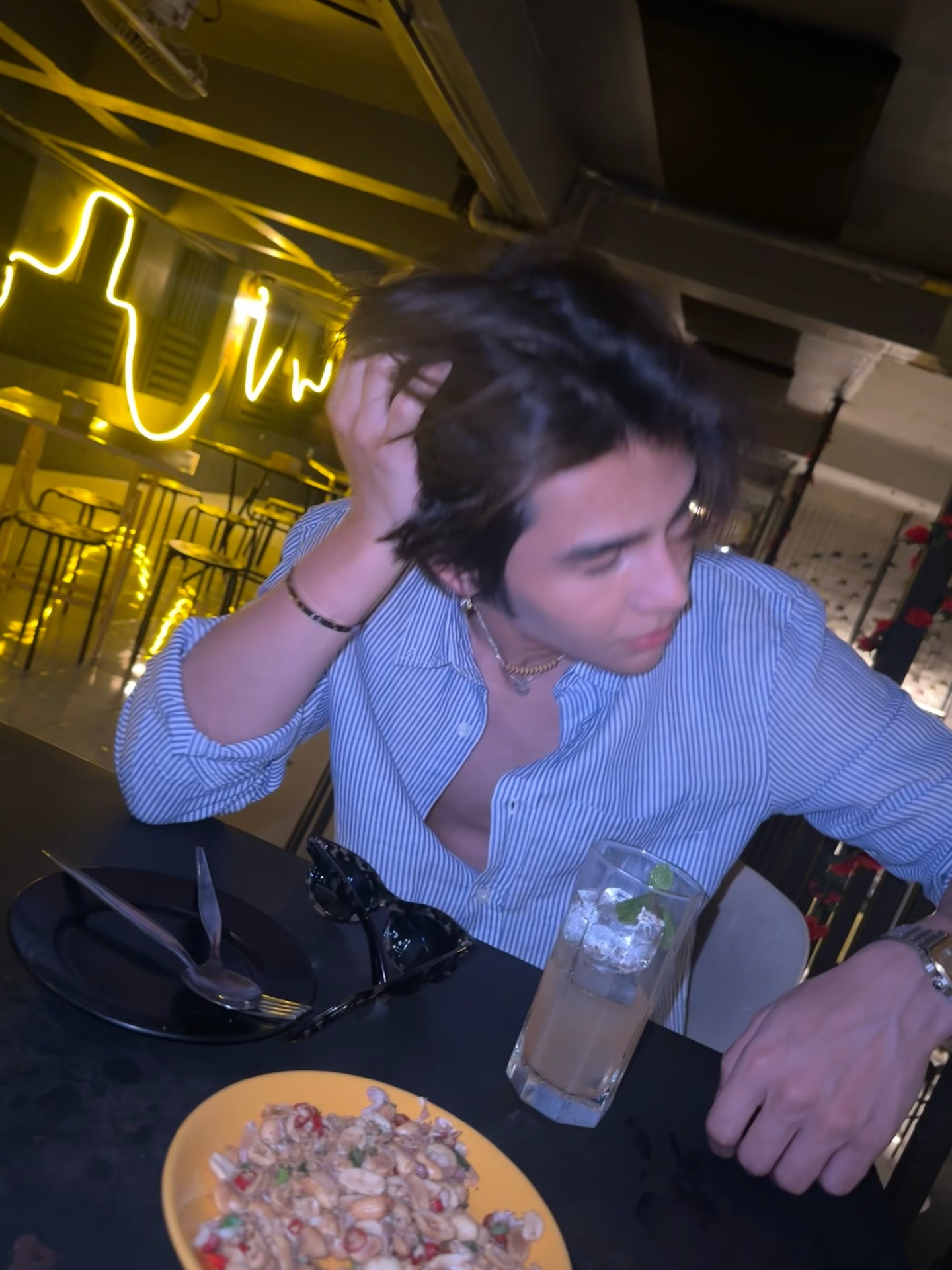 เจฟ - วรกมล ซาเตอร์