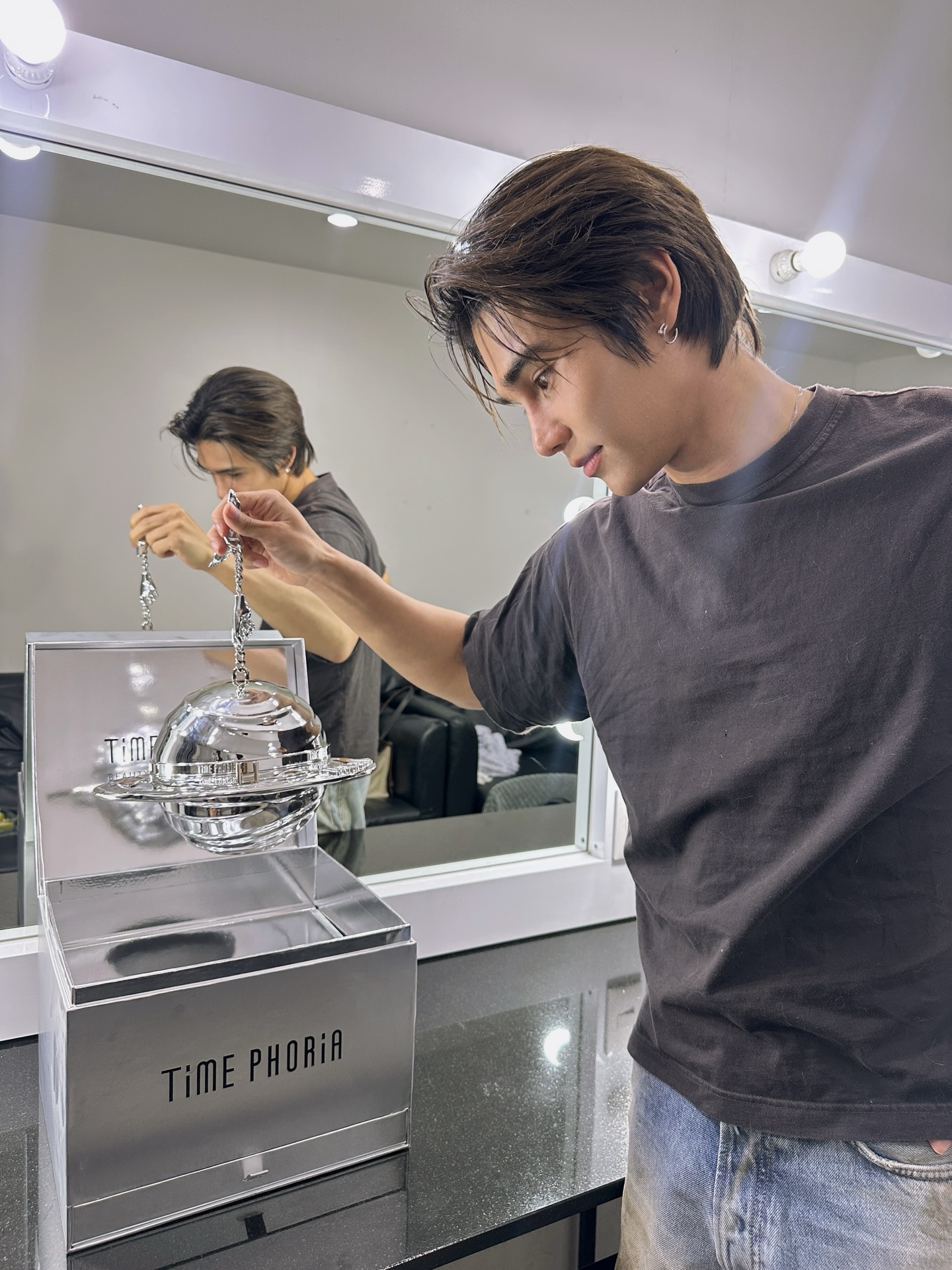 เจฟ - วรกมล ซาเตอร์