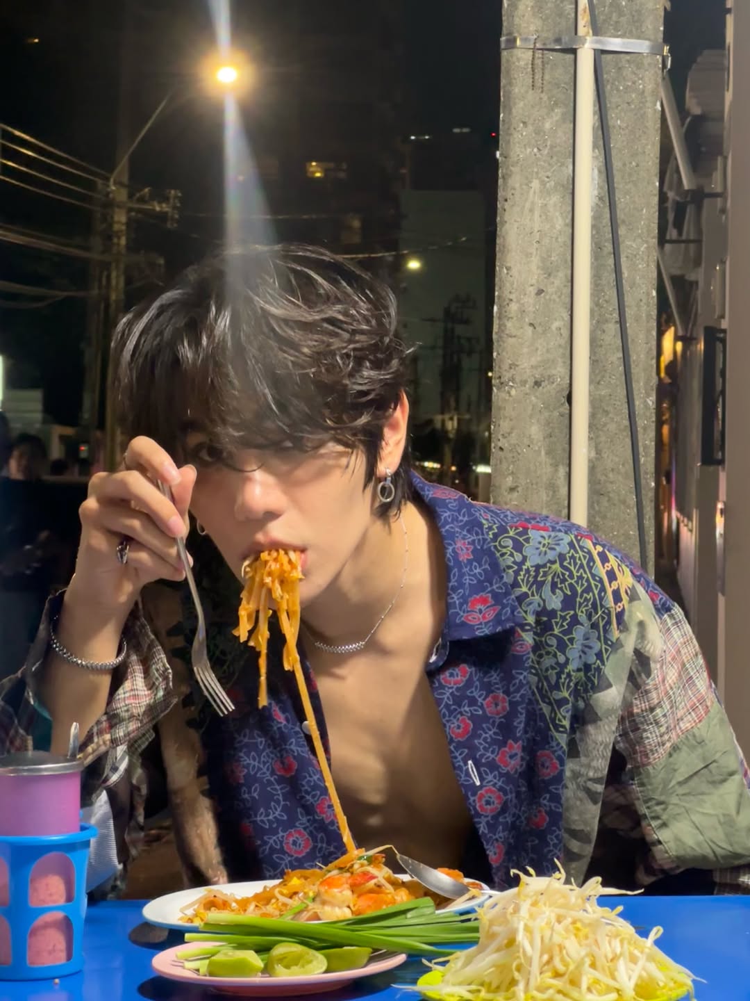 เจฟ - วรกมล ซาเตอร์