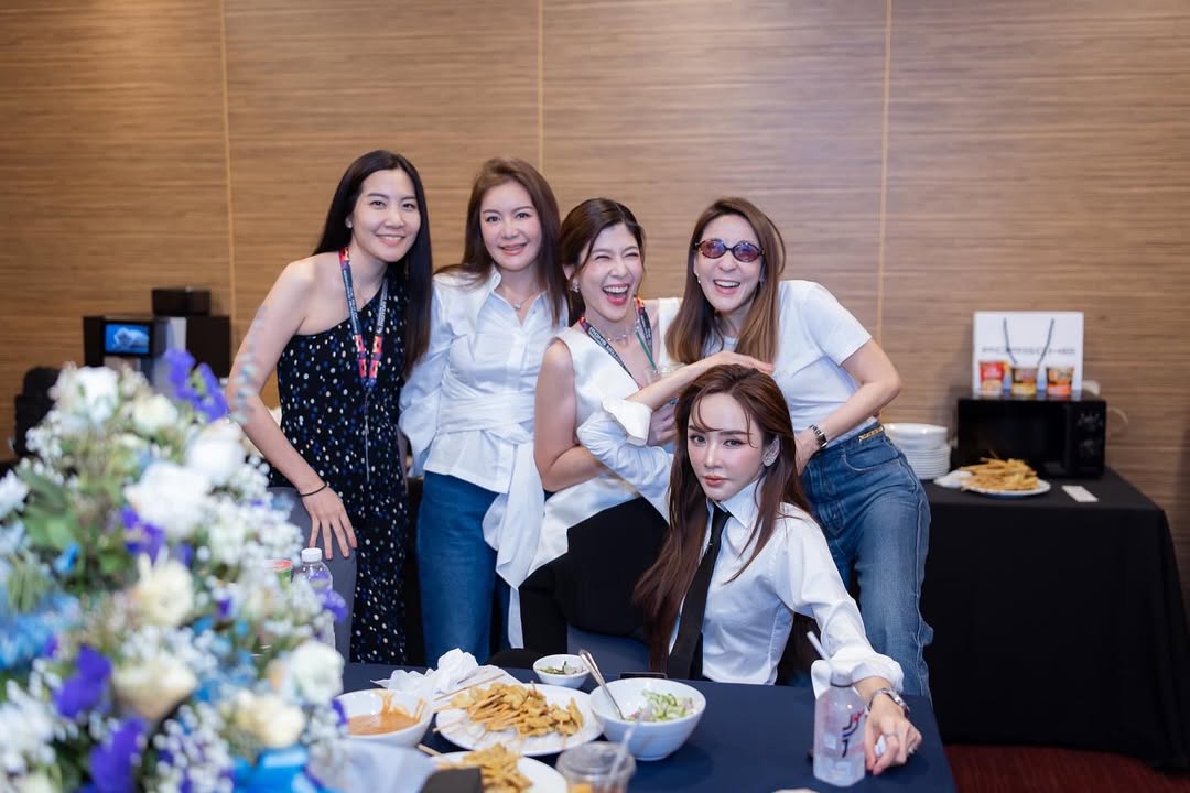 เป้ย - ปานวาด เหมมณี