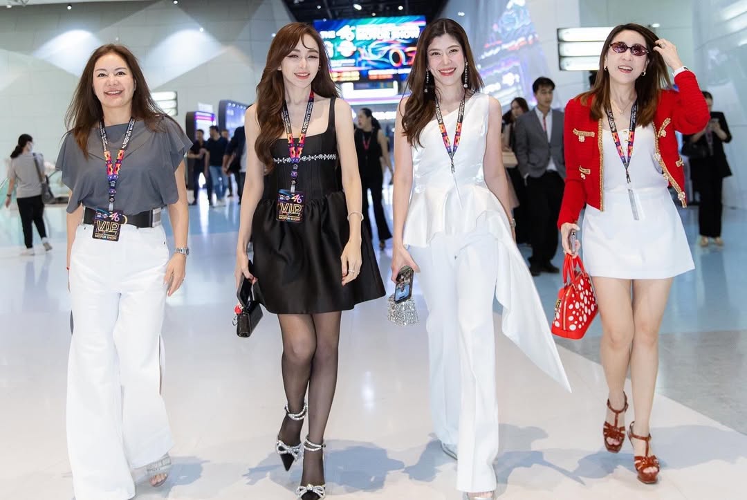 เป้ย - ปานวาด เหมมณี