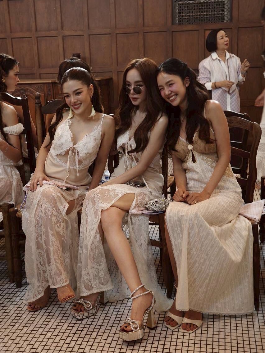 เป้ย - ปานวาด เหมมณี