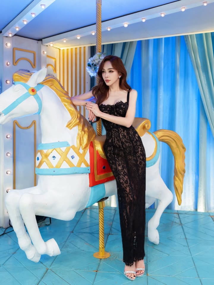 เป้ย - ปานวาด เหมมณี