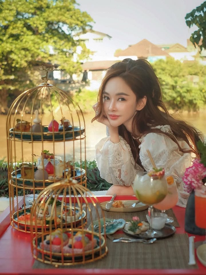 เป้ย - ปานวาด เหมมณี