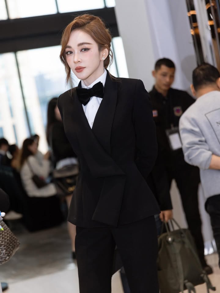 เป้ย - ปานวาด เหมมณี