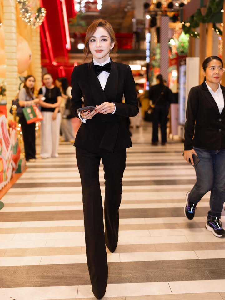 เป้ย - ปานวาด เหมมณี