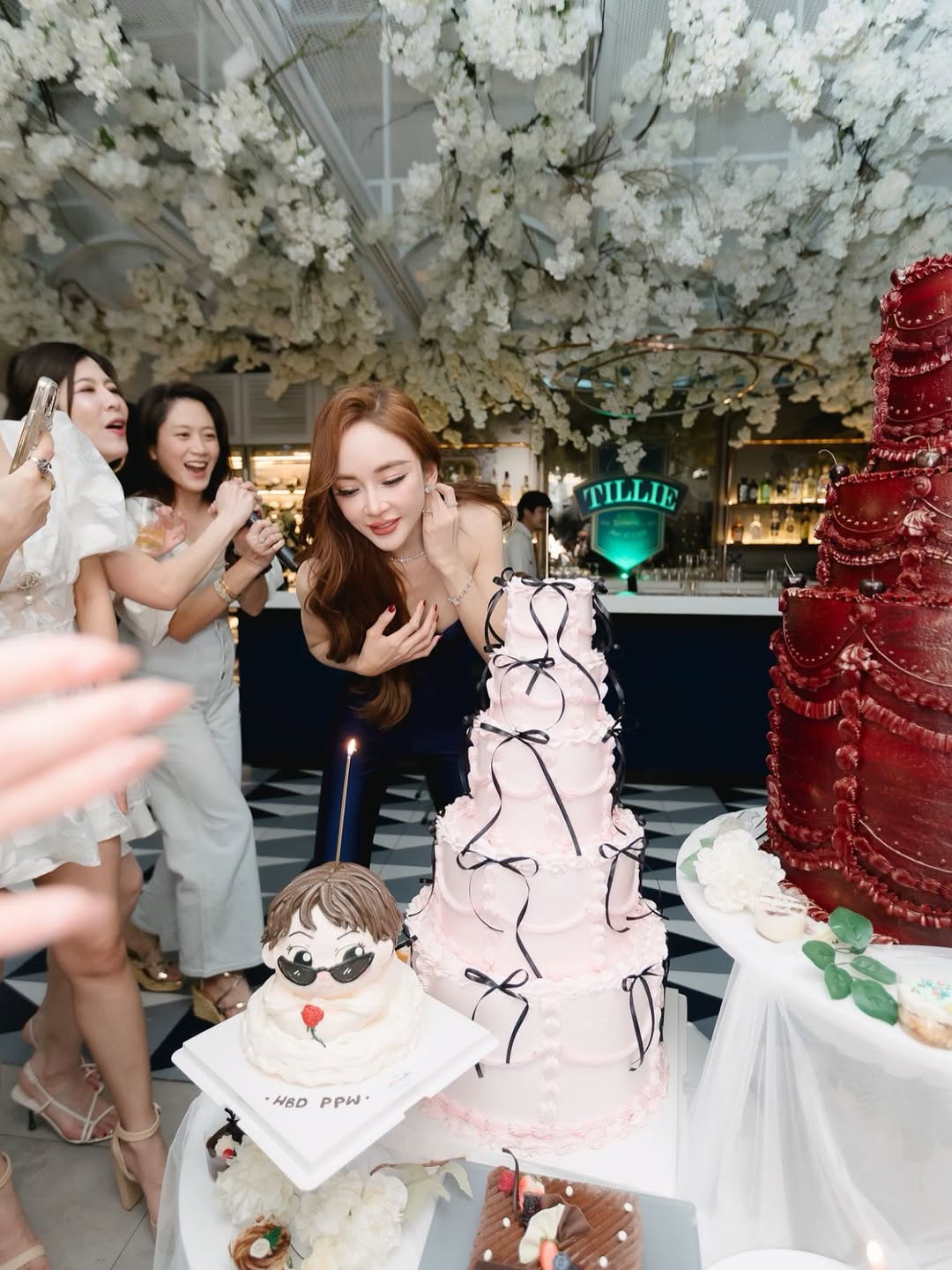 เป้ย - ปานวาด เหมมณี