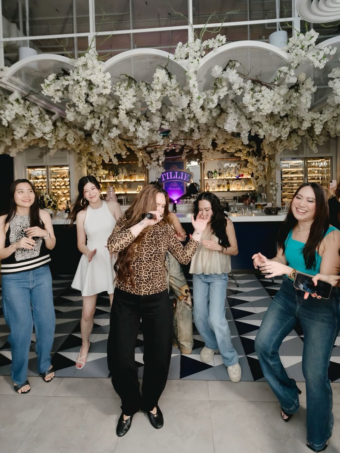 เป้ย - ปานวาด เหมมณี