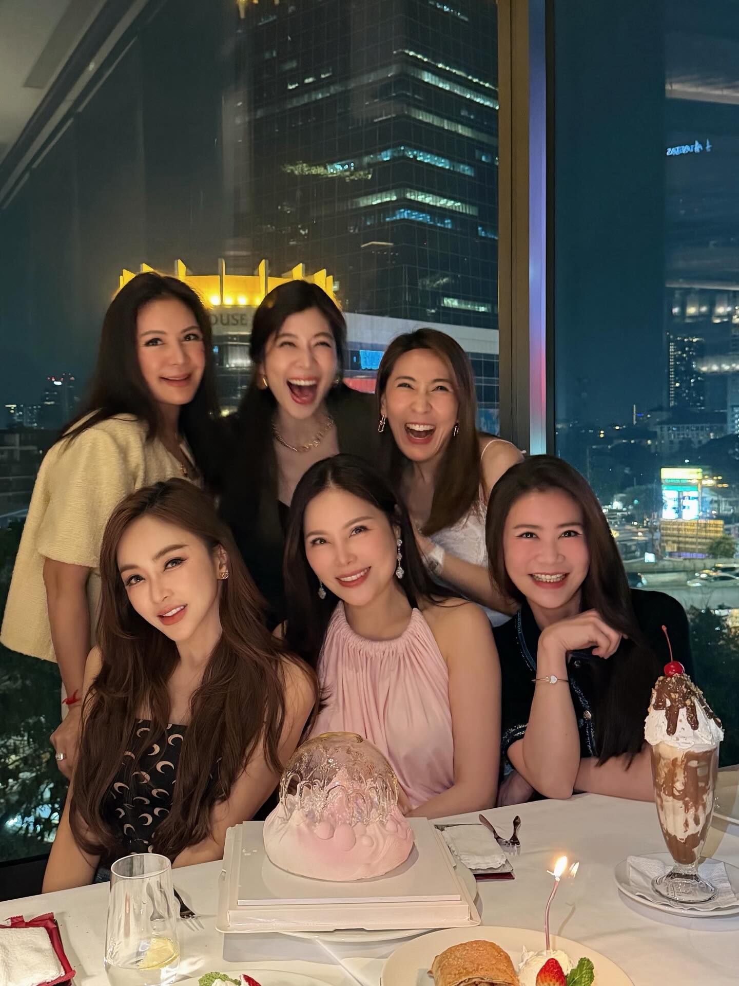 เป้ย - ปานวาด เหมมณี