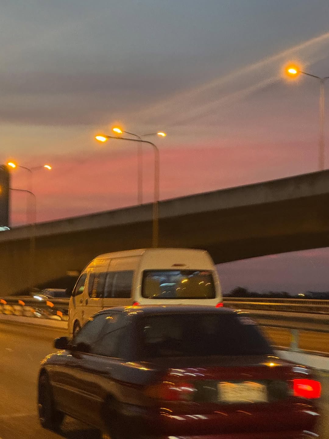 ต้นน้ำ - เปี่ยมชล ดำรงสุนทรชัย