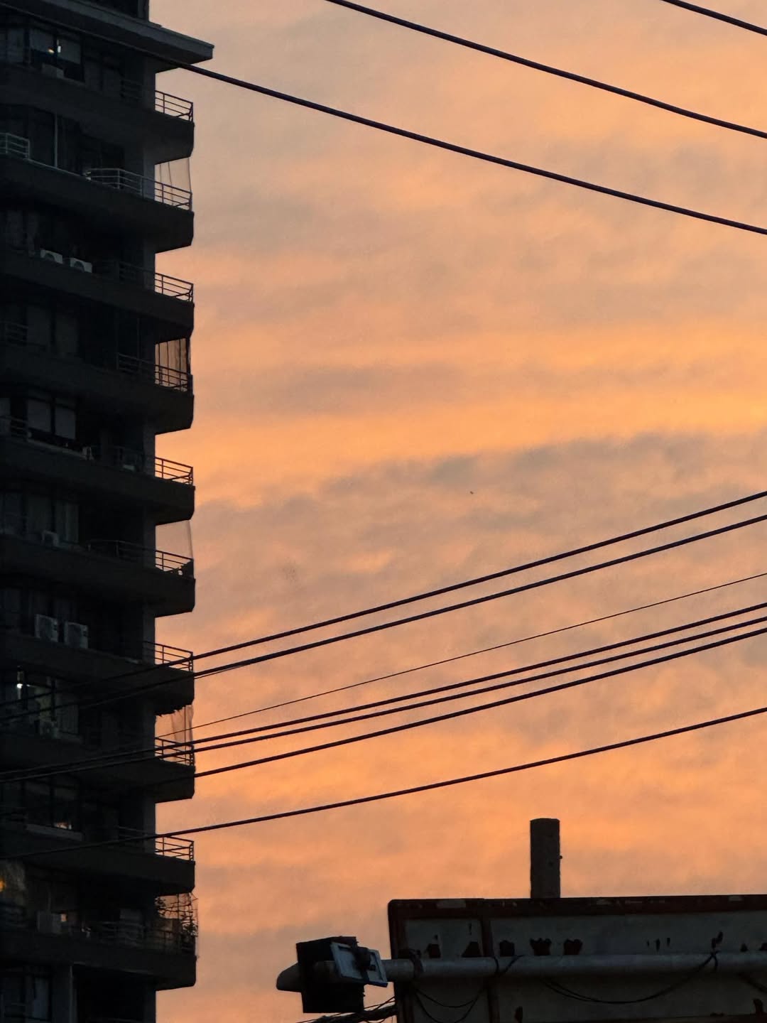 ต้นน้ำ - เปี่ยมชล ดำรงสุนทรชัย