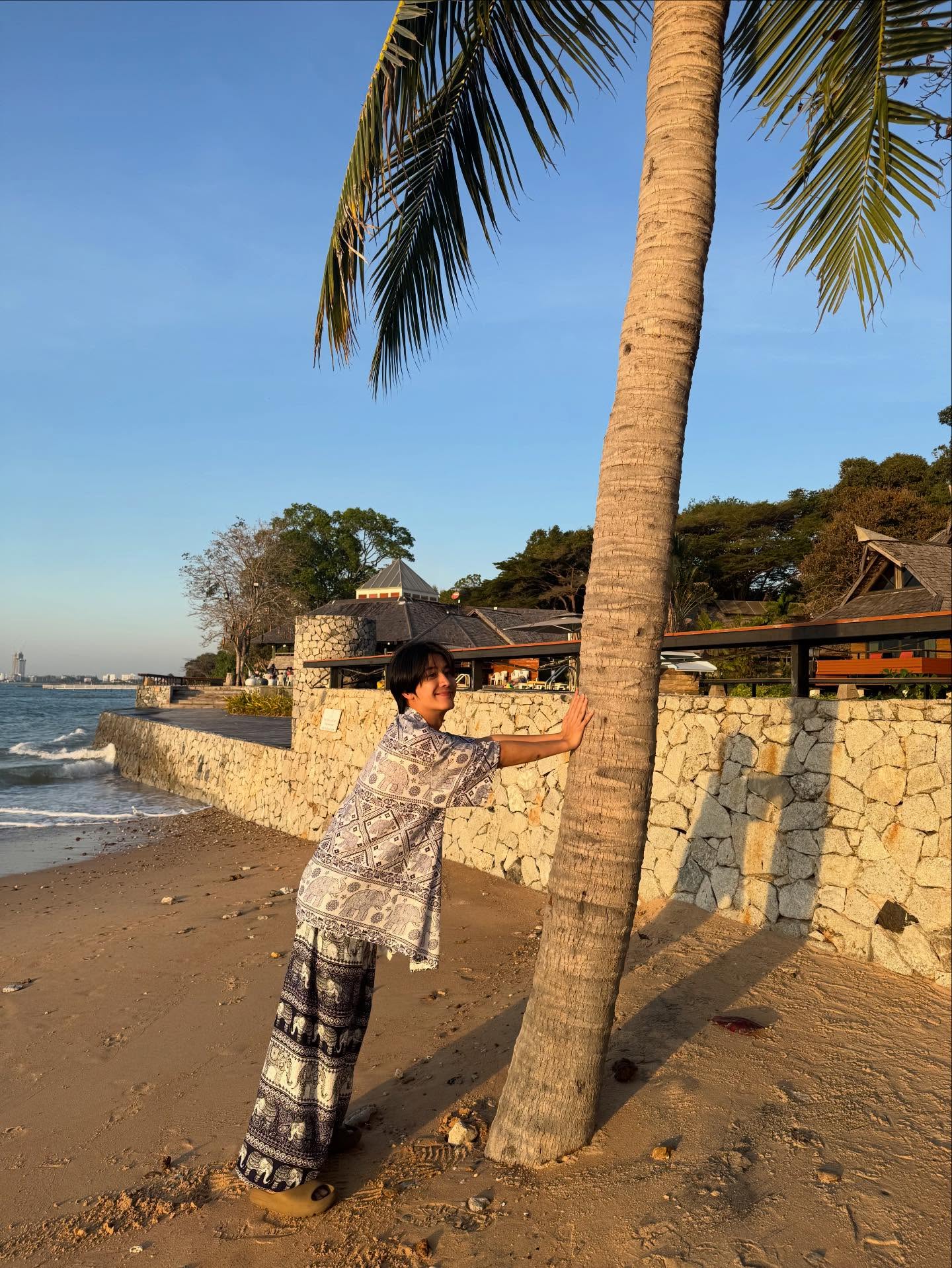 ต้นน้ำ - เปี่ยมชล ดำรงสุนทรชัย