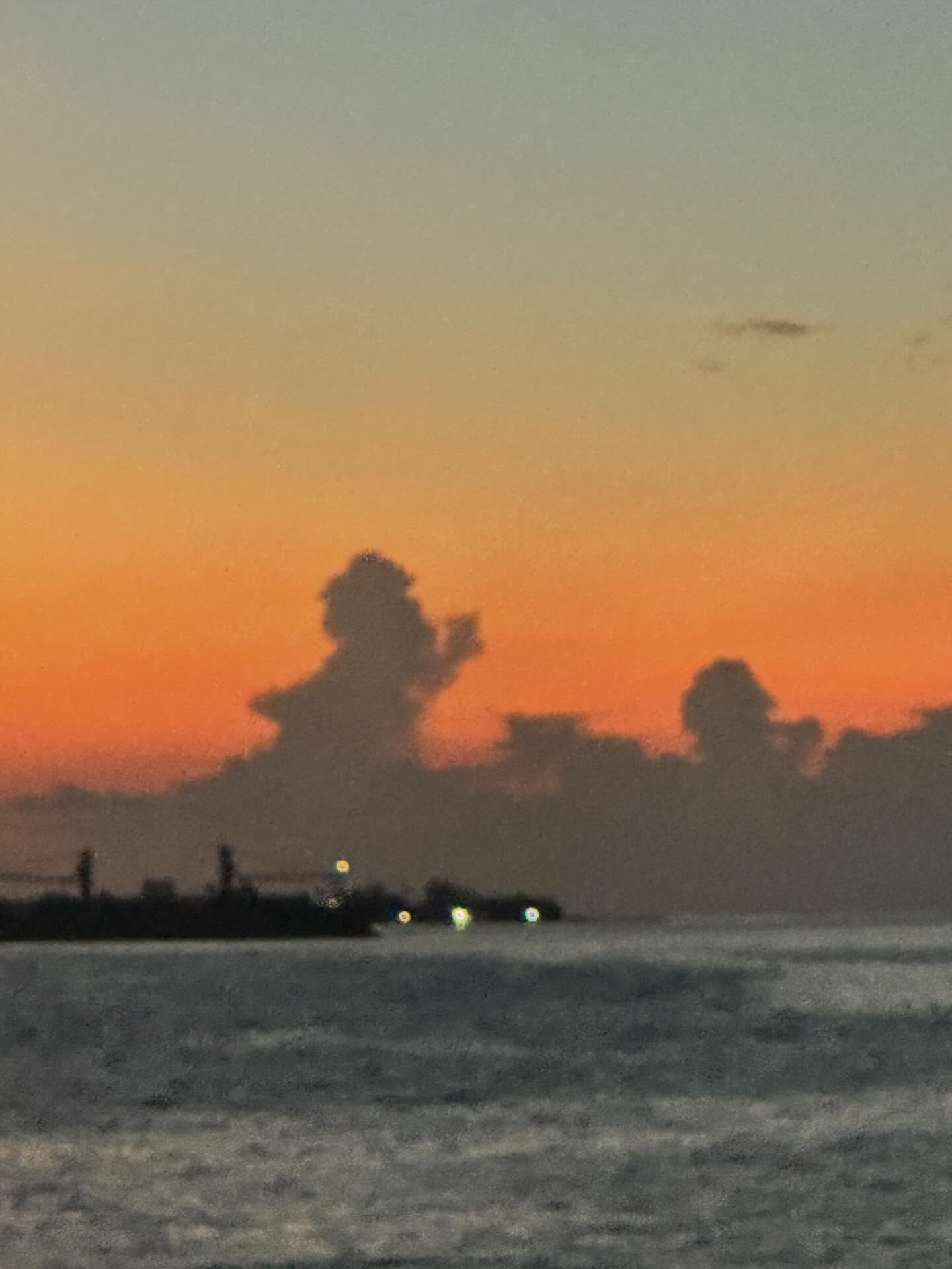 ต้นน้ำ - เปี่ยมชล ดำรงสุนทรชัย