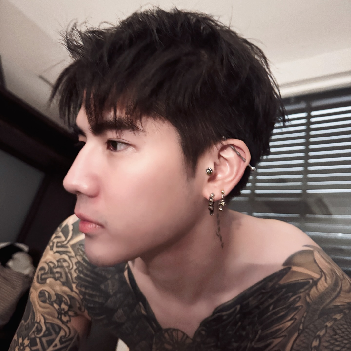 นิก - คุณาธิป ปิ่นประดับ