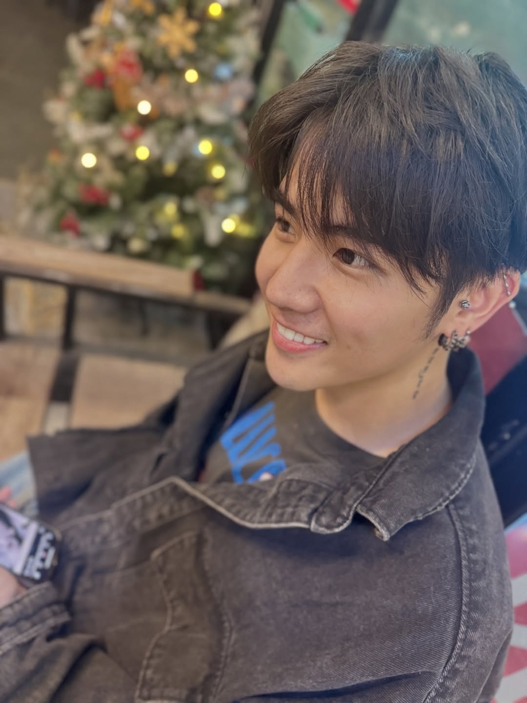 นิก - คุณาธิป ปิ่นประดับ