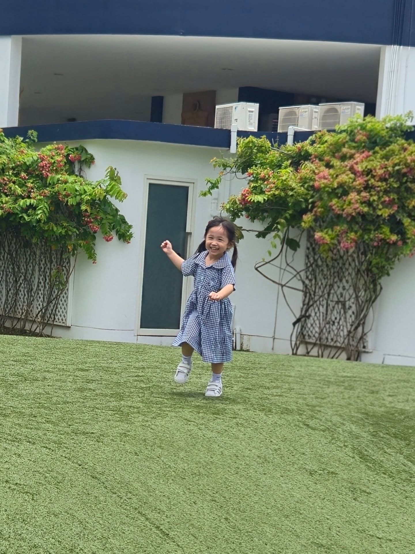 ตาล - กัญญา รัตนเพชร์