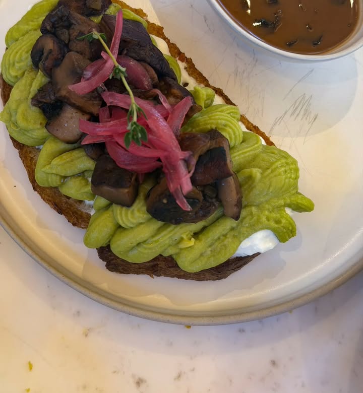 ตาล - กัญญา รัตนเพชร์