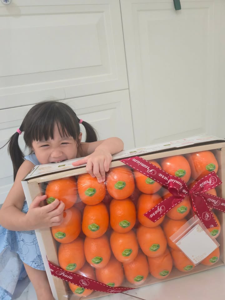 ตาล - กัญญา รัตนเพชร์